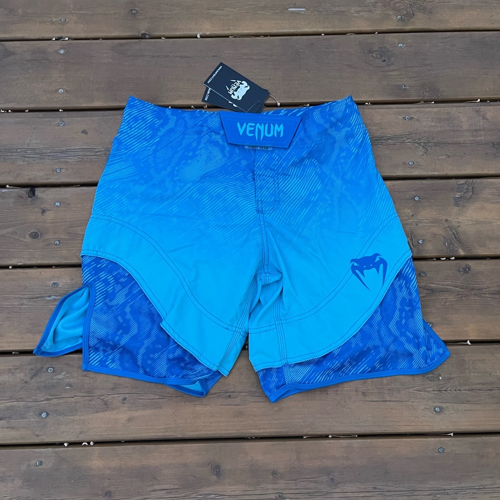 Venum fight shorts size small